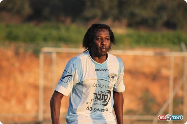 הירבה לקלל, לצעוק ולהפגין חוסר שקט. רמי עאמר (תאמר סרסור)